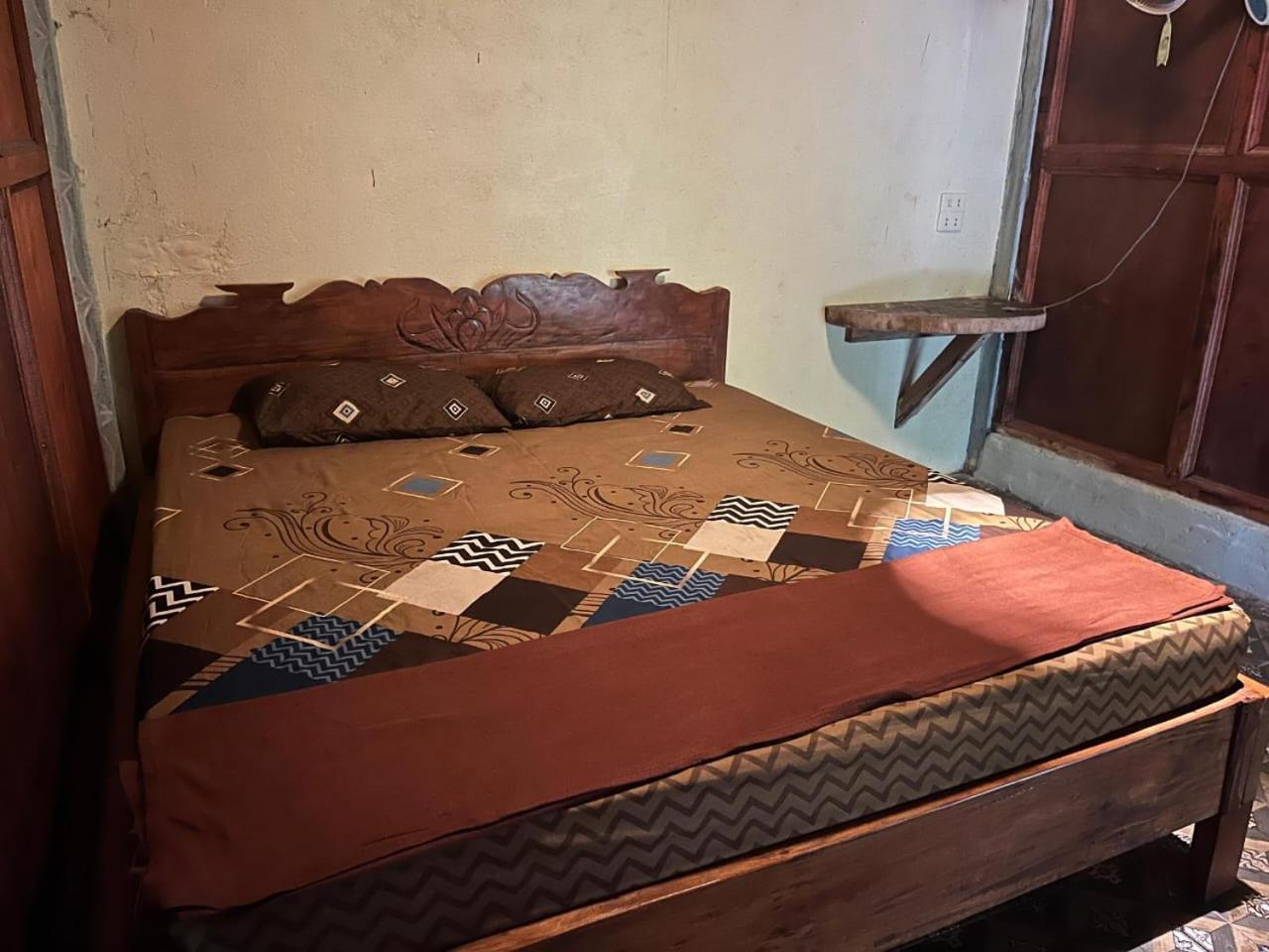 Pongo Guest House & Jungle Trekking 부킷 라왕 외부 사진