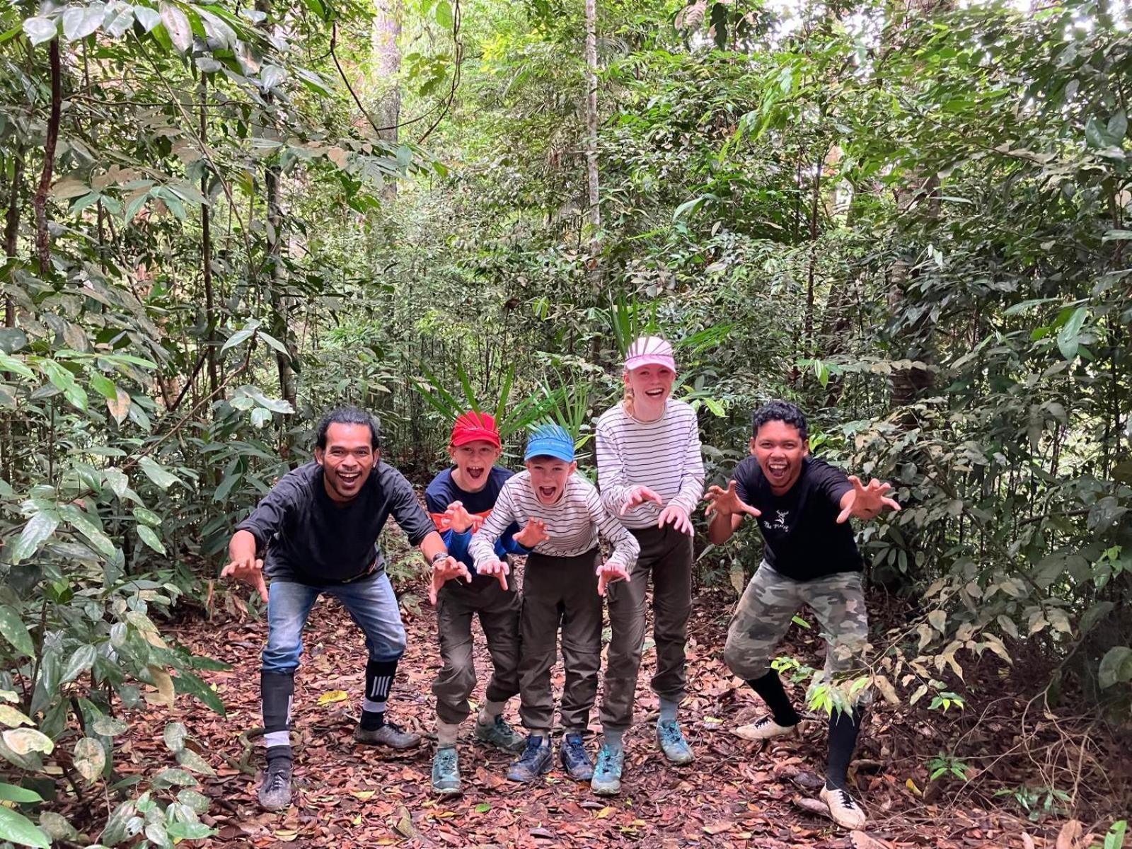 Pongo Guest House & Jungle Trekking 부킷 라왕 외부 사진